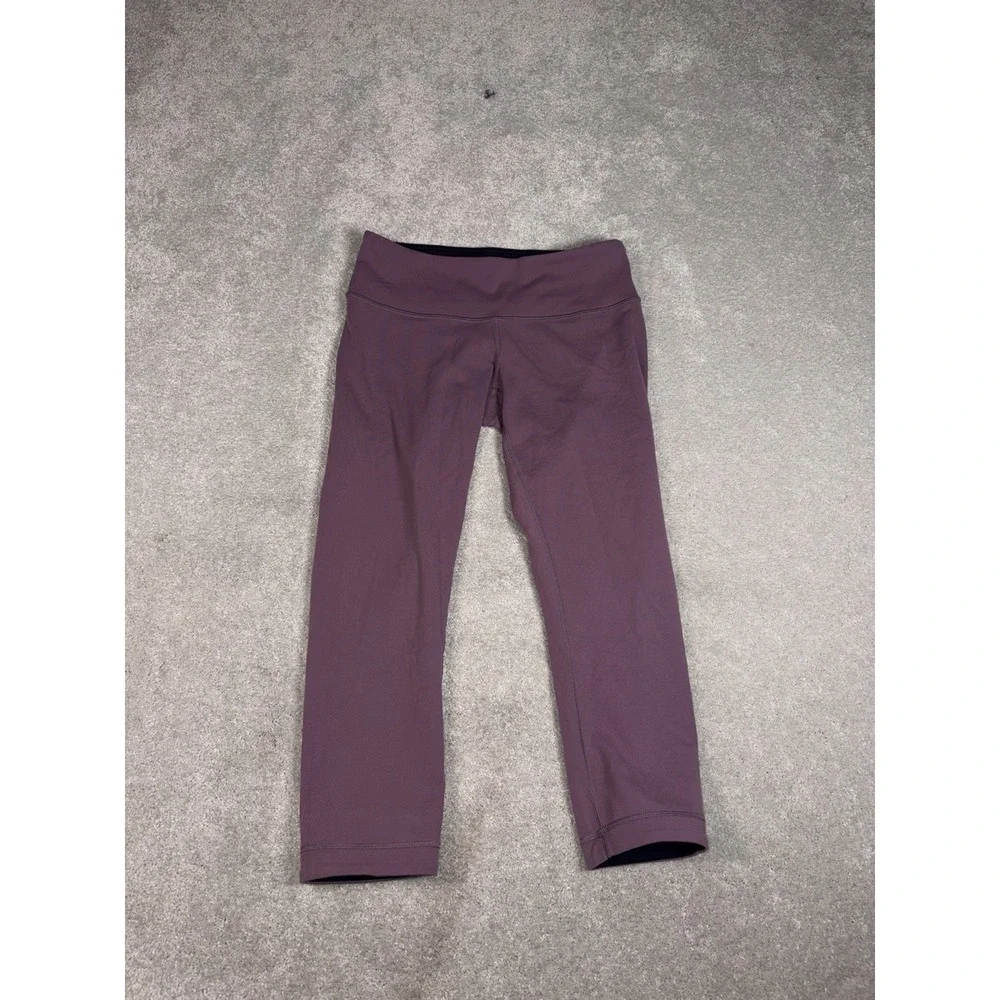 lululemon reversible cropped leggings 6 black/purple